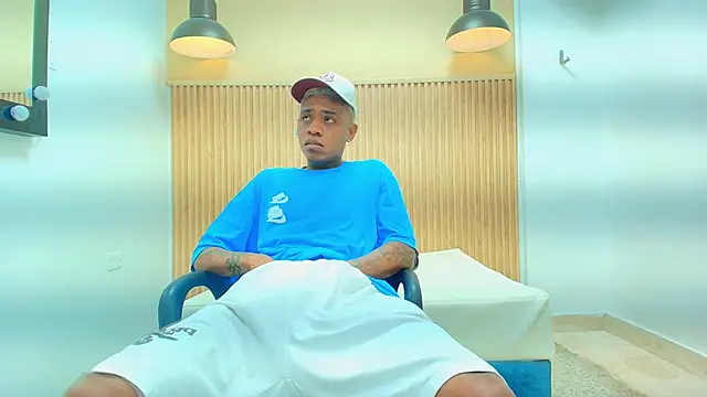 LUCA TURNER online show from 04-08-26, 12:27