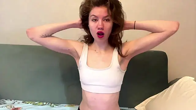 Snapshot of SelenaKiss_ chatting on 05-26-26, 02:40 SelenaKiss online show from 05-26-26, 02:40