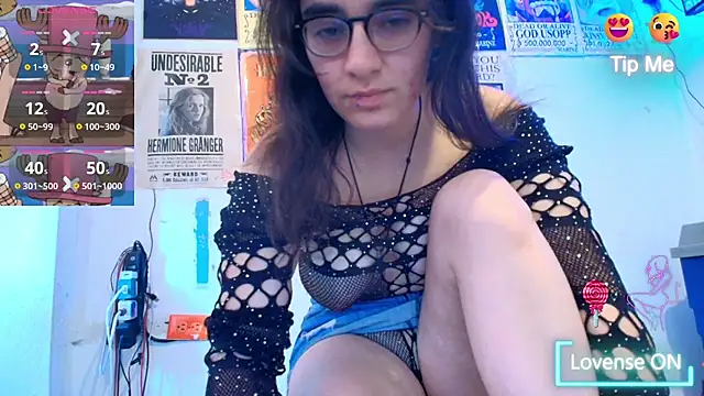 Snapshot of Ellaa_honey chatting on 06-10-26, 07:13 Ellaa honey online show from 06-10-26, 07:13