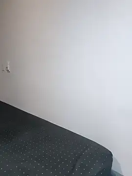 aleenavarro online show from 04-07-26, 08:04