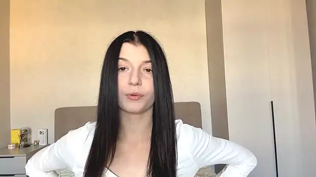 Snapshot of JazminLantey chatting on 07-13-26, 03:31 JazminLantey online show from 07-13-26, 03:31