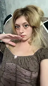 AkinaHaruko online show from 04-27-26, 04:43