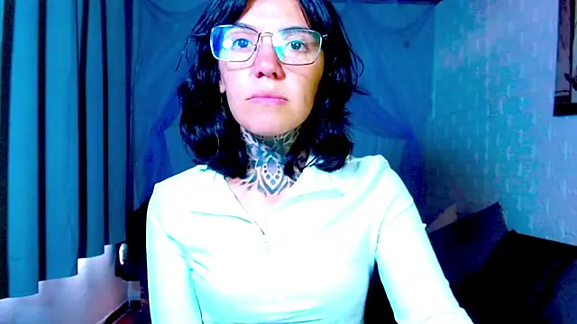LannieGonzales online show from 04-01-26, 06:38