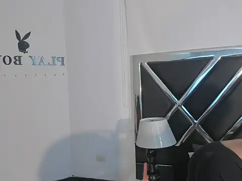 MiikeOthon online show from 05-12-26, 02:52