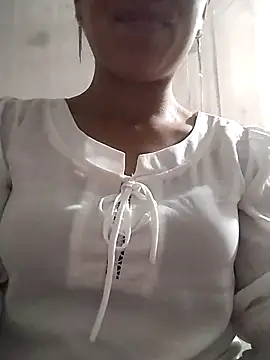 Snapshot of Lisa-aa chatting on 04-13-26, 02:22 Lisa-aa online show from 04-13-26, 02:22