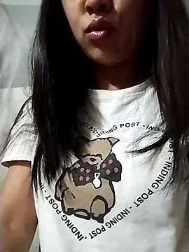 Snapshot of Lisa-aa chatting on 05-02-26, 10:59 Lisa-aa online show from 05-02-26, 10:59