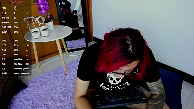 Violett Sykes online show from 05-01-26, 04:28