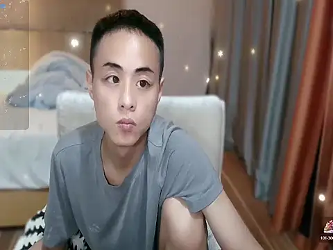 Snapshot of davidboys chatting on 04-09-26, 02:00 davidboys online show from 04-09-26, 02:00