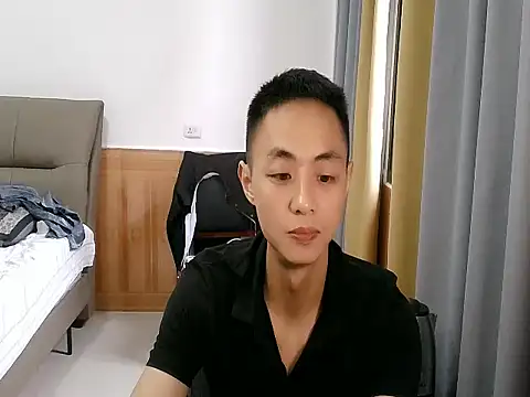 Snapshot of davidboys chatting on 05-08-26, 07:25 davidboys online show from 05-08-26, 07:25