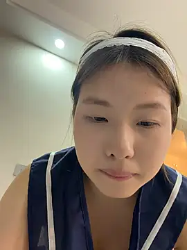 Snapshot of xx132546 chatting on 05-11-26, 04:04 xx132546 online show from 05-11-26, 04:04