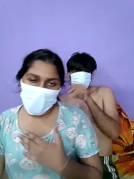 Snapshot of Jerin_Couple61 chatting on 04-22-26, 08:28 Jerin Couple61 online show from 04-22-26, 08:28