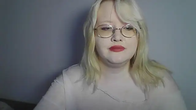 Snapshot of Elayne_Sweet chatting on 06-26-26, 06:07 Elayne Sweet online show from 06-26-26, 06:07