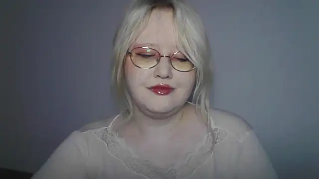 Snapshot of Elayne_Sweet chatting on 06-28-26, 06:08 Elayne Sweet online show from 06-28-26, 06:08