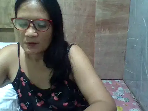 PinayZaira online show from 05-06-26, 12:10