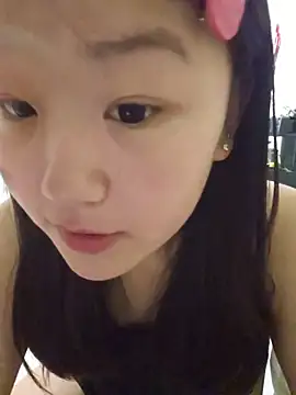 Snapshot of mianmian-666 chatting on 05-16-26, 01:43 mianmian-666 online show from 05-16-26, 01:43