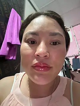 Snapshot of Lina-Naughty chatting on 06-03-26, 08:17 Lina-Naughty online show from 06-03-26, 08:17