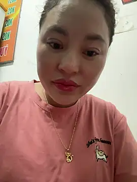 Snapshot of Lina-Naughty chatting on 06-11-26, 02:59 Lina-Naughty online show from 06-11-26, 02:59