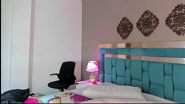 Snapshot of SarahLarsson chatting on 05-24-26, 05:18 SarahLarsson online show from 05-24-26, 05:18