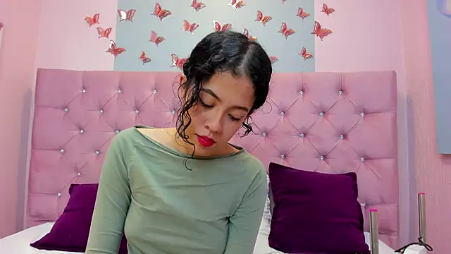 Kaira luxury online show from 06-08-26, 03:07