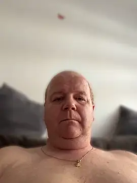 ohne19 online show from 06-18-26, 06:34