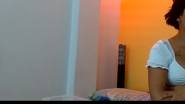 18dulcegatita online show from 04-01-26, 07:44