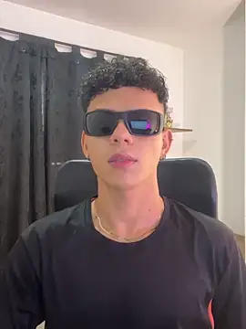 sebascuterouss online show from 05-12-26, 12:24