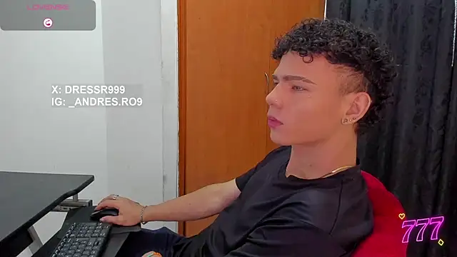 Snapshot of sebascuterouss chatting on 06-09-26, 02:39 sebascuterouss online show from 06-09-26, 02:39