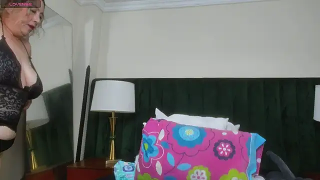 RoxanneSquirt online show from 05-16-26, 12:29
