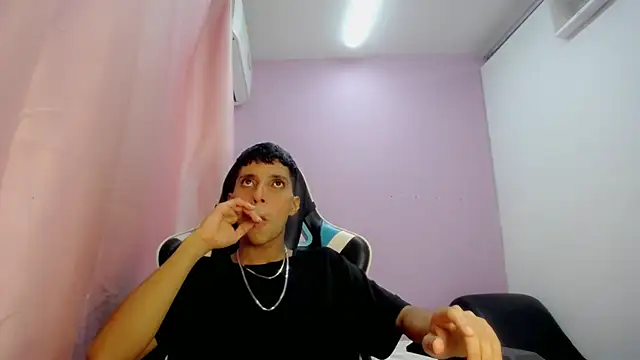 Yei lee  online show from 04-30-26, 03:35