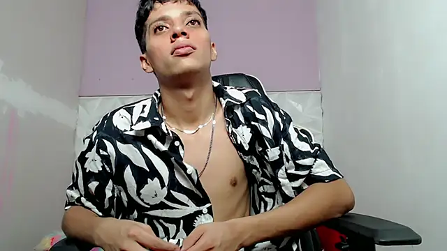 Yei lee  online show from 05-06-26, 02:19