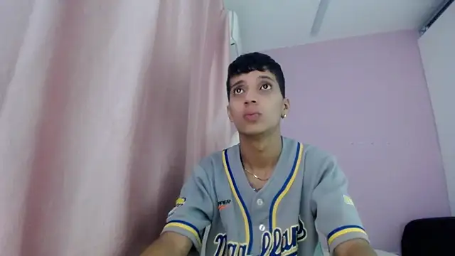 Yei lee  online show from 05-14-26, 09:27