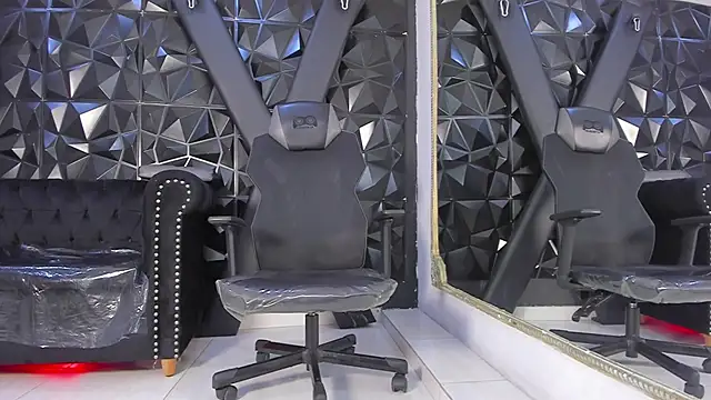 AbbyRogers1 online show from 04-11-26, 07:45