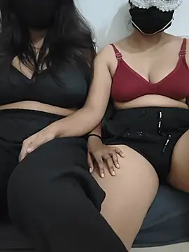 Snapshot of Kashish0124 chatting on 06-29-26, 01:00 Kashish0124 online show from 06-29-26, 01:00