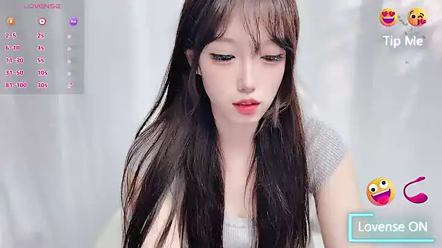 Snapshot of luckyuyu66 chatting on 04-10-26, 01:27 luckyuyu66 online show from 04-10-26, 01:27