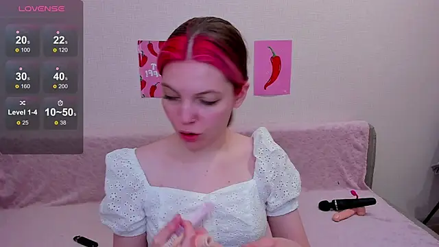 Marie Reyess online show from 05-25-26, 03:12