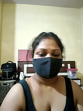 Snapshot of SluttySonam chatting on 04-15-26, 06:31 SluttySonam online show from 04-15-26, 06:31