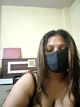 Snapshot of SluttySonam chatting on 04-25-26, 02:58 SluttySonam online show from 04-25-26, 02:58