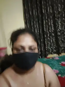 Snapshot of SluttySonam chatting on 05-16-26, 07:12 SluttySonam online show from 05-16-26, 07:12