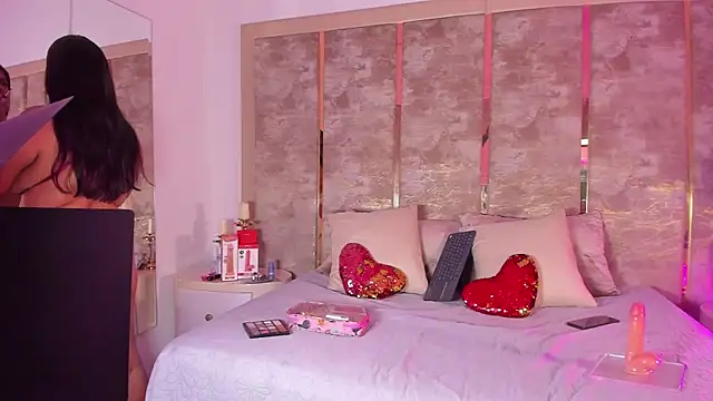 BellaWilliams  online show from 05-14-26, 04:19