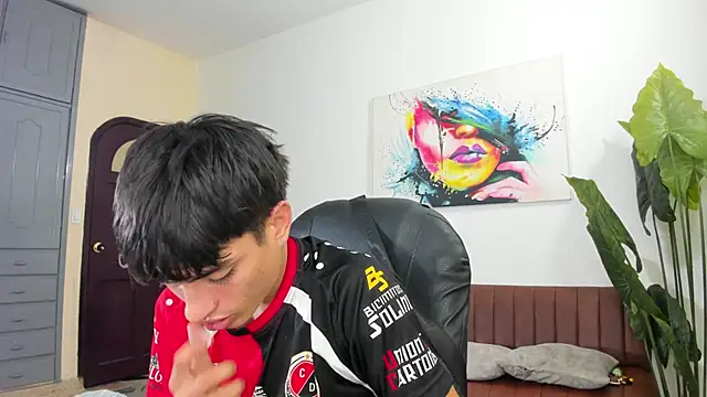 Thebestboyhot online show from 06-03-26, 02:36