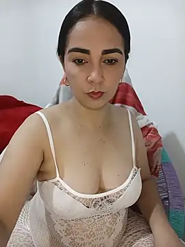 Emily Divi69 online show from 05-13-26, 01:03
