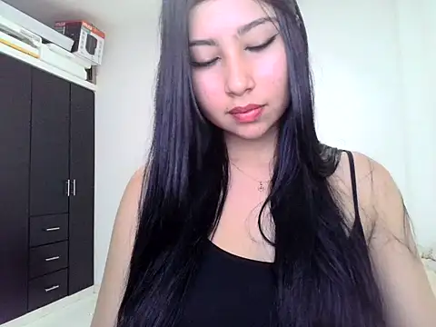 nylah14 online show from 07-27-26, 11:45