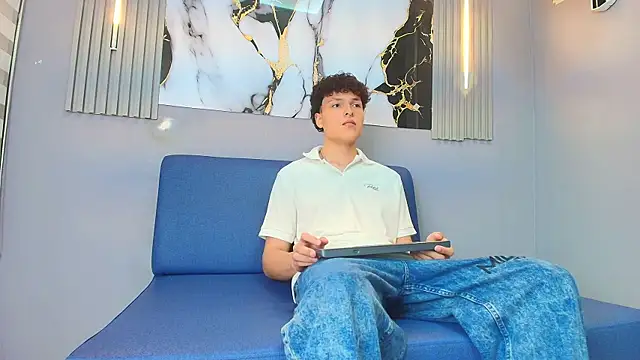 GOMEZZ 07 online show from 04-06-26, 08:10