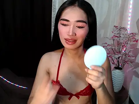 Snapshot of urasiankylie chatting on 07-09-26, 05:39 urasiankylie online show from 07-09-26, 05:39