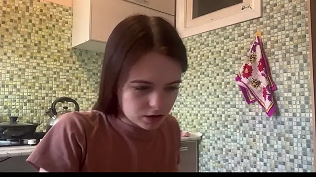 KikiAmino online show from 04-21-26, 03:02