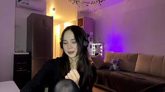 Elizabetswan online show from 04-17-26, 10:24