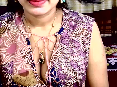 Noor Zarin online show from 04-15-26, 03:41