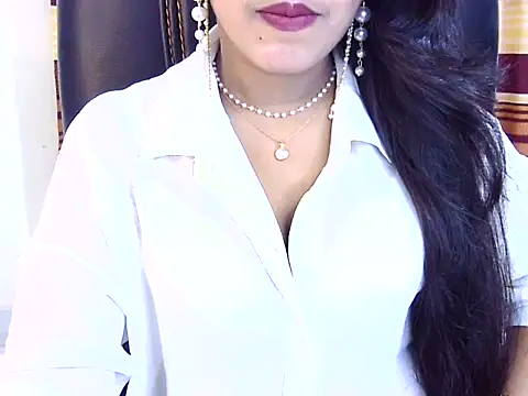Noor Zarin online show from 05-05-26, 08:28