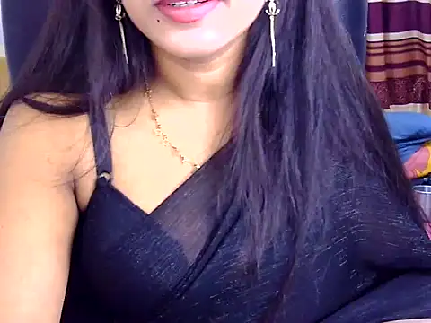 Snapshot of Noor_Zarin chatting on 06-22-26, 10:40 Noor Zarin online show from 06-22-26, 10:40