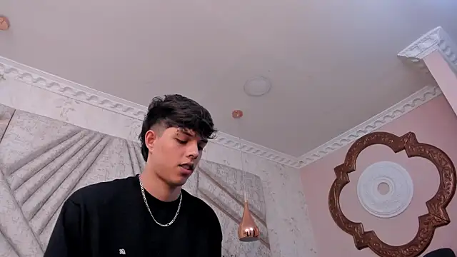 DamiaanXx online show from 04-08-26, 12:38